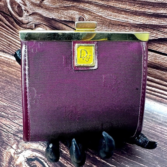 Dior Handbags - Dior Vintage Coin Clutch EUC​​